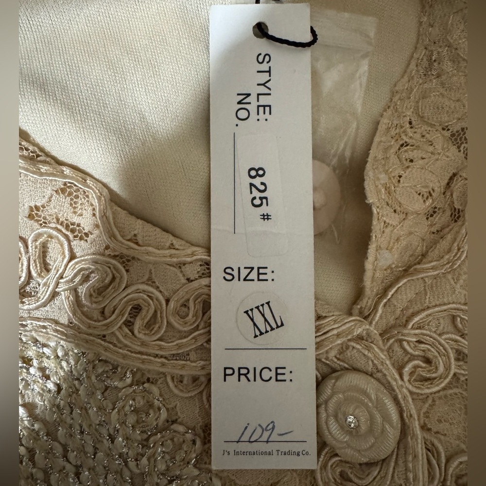 Vintage Modelia New York Metallic Lace Embroidered Top – XXL Elegant Blouse - Picture 5 of 8